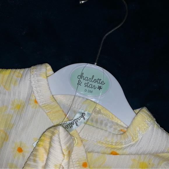 NEW! 2-Piece Set, Baby 0-3 Months, L/S Onesie & Matching Headband, Gorgeous NWT! - Picture 5 of 13